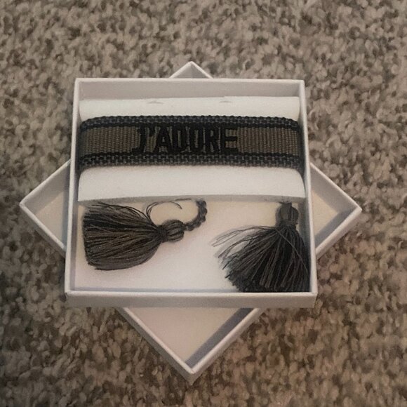 J’adore Woven Bracelet – Black/Gray - Picture 1 of 3